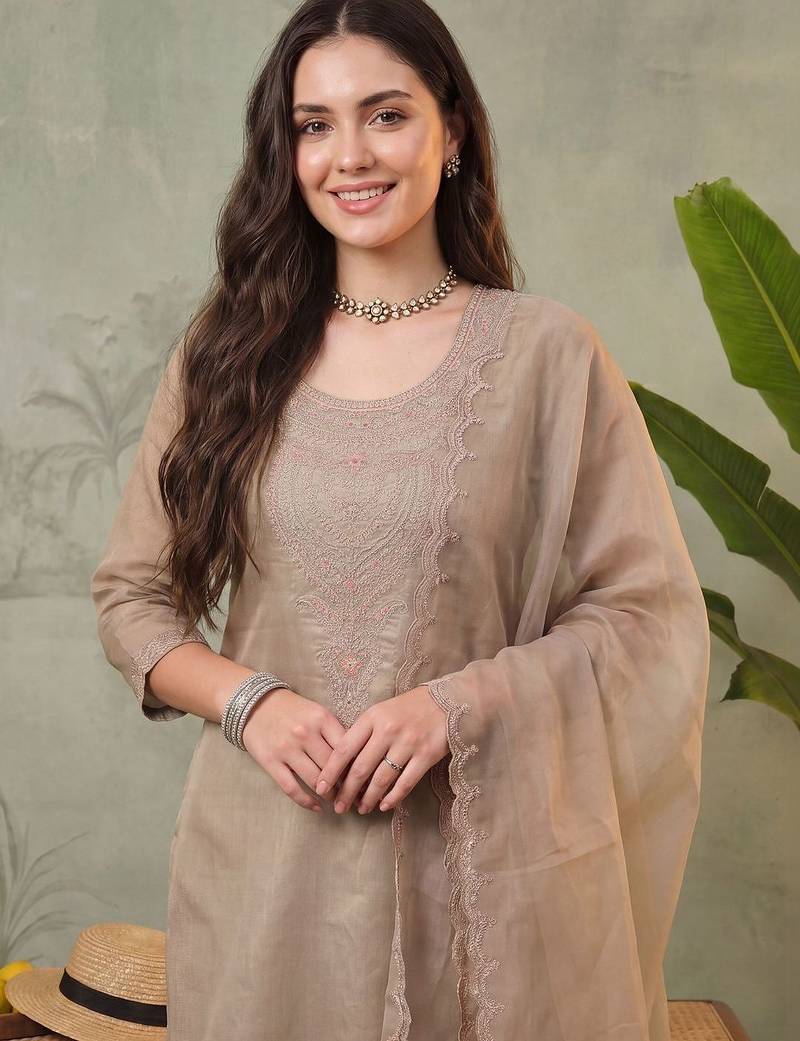 Women Ethnic Motifs Embroidered Regular Thread Work Kurta with Trousers & With Dupatta