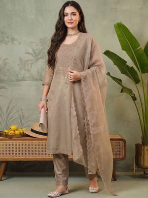 Women Ethnic Motifs Embroidered Regular Thread Work Kurta with Trousers & With Dupatta 6