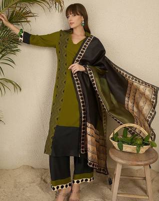 Women Printed Regular Kurta with Palazzos & With Dupatta 2