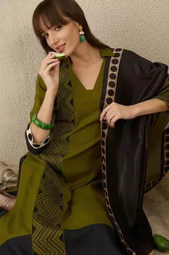 Women Printed Regular Kurta with Palazzos & With Dupatta