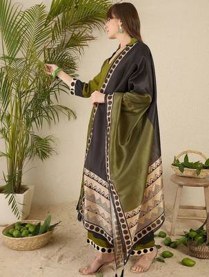 Women Printed Regular Kurta with Palazzos & With Dupatta 4
