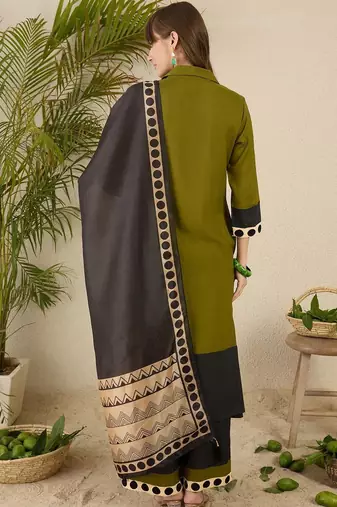 Women Printed Regular Kurta with Palazzos & With Dupatta