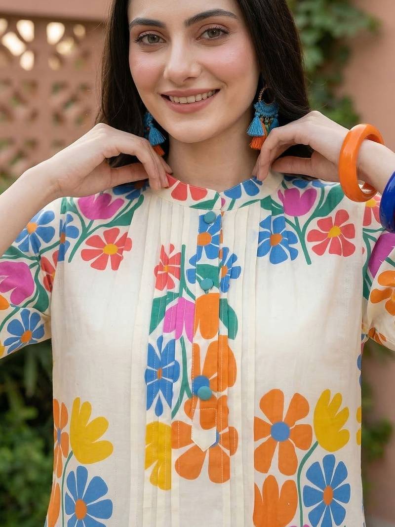 Women Floral Printed Regular Pure Cotton Kurta with Trousers