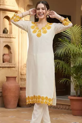 Women Floral Embroidered Regular Thread Work Pure Cotton Kurta with Trousers