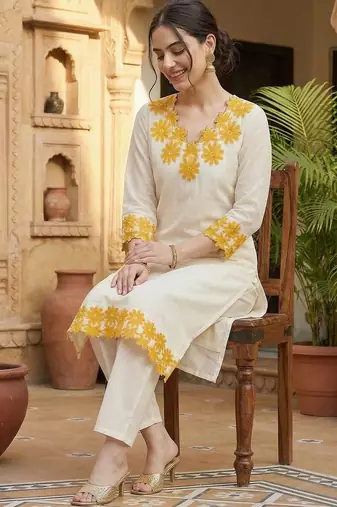 Women Floral Embroidered Regular Thread Work Pure Cotton Kurta with Trousers