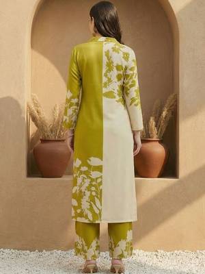 Women Ethnic Motifs Printed Regular Thread Work Kurta with Palazzos 6