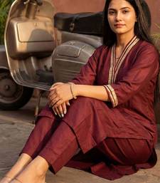 Women Regular Kurta with Trousers