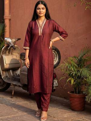Women Regular Kurta with Trousers 4