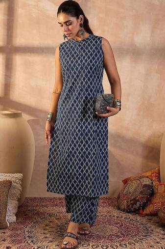 Women Printed Regular  Cotton Kurta with Palazzos