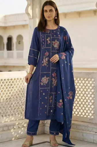 Women Floral Embroidered Regular Thread Work Kurta with Trousers & With Dupatta