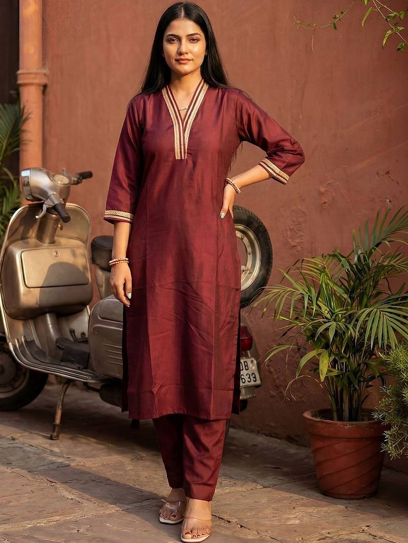 Women Regular Thread Work Kurta with Trousers