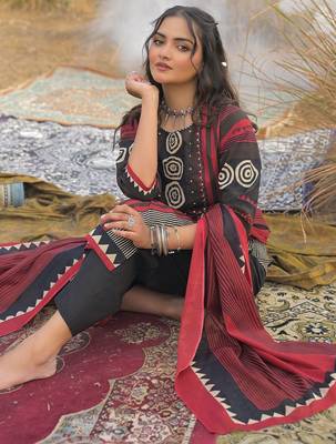 Red Printed Straight Kurta Trousers Dupatta Set Kurta Sets 4