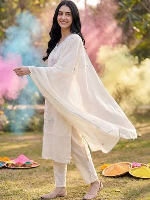 Women Ethnic Motifs Embroidered Regular Thread Work Kurta with Trousers & With Dupatta 2