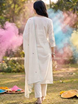 Women Ethnic Motifs Embroidered Regular Thread Work Kurta with Trousers & With Dupatta 5
