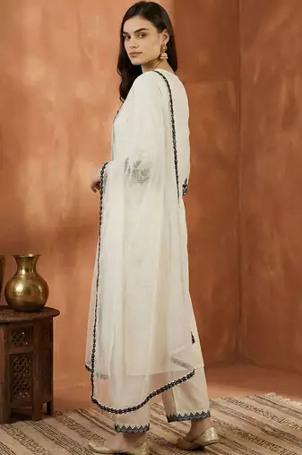 Women Ethnic Motifs Embroidered Regular Thread Work Kurta with Palazzos & With Dupatta