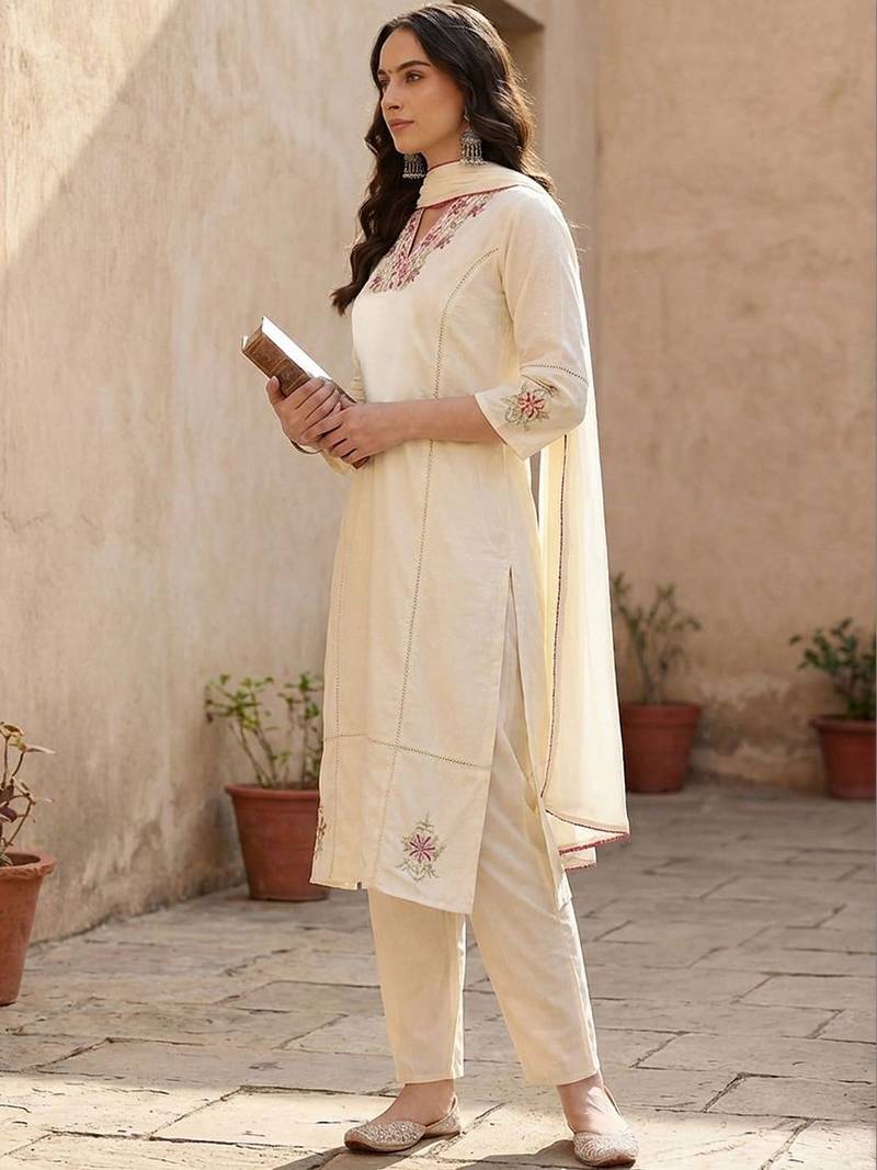 Women Ethnic Motifs Embroidered Regular Thread Work Pure Cotton Kurta with Trousers & With Dupatta