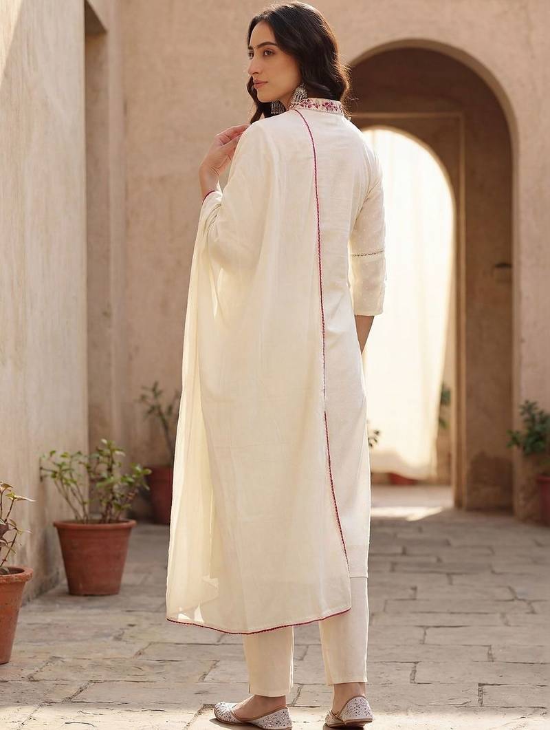 Women Ethnic Motifs Embroidered Regular Thread Work Pure Cotton Kurta with Trousers & With Dupatta