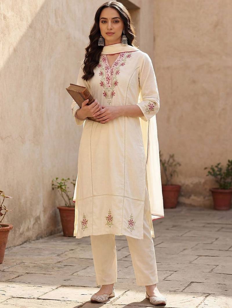 Women Ethnic Motifs Embroidered Regular Thread Work Pure Cotton Kurta with Trousers & With Dupatta