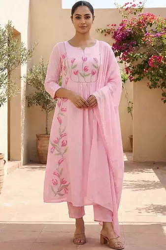 Women Floral Embroidered Empire Thread Work Pure Cotton Kurta with Trousers & With Dupatta