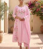 Women Floral Embroidered Empire Thread Work Pure Cotton Kurta with Trousers & With Dupatta