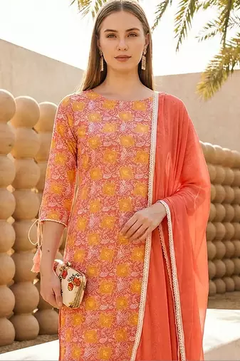 Women Floral Printed Regular Kurta with Palazzos & With Dupatta