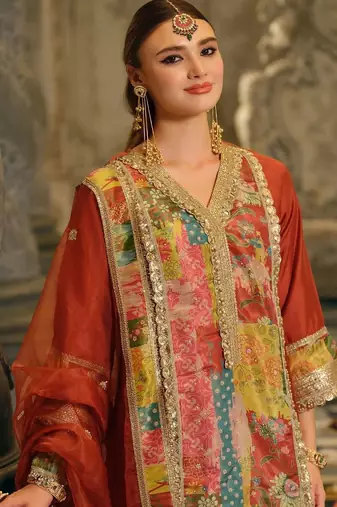 Women Ethnic Motifs Printed Regular Sequinned Kurta with Trousers & With Dupatta