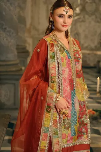 Women Ethnic Motifs Printed Regular Sequinned Kurta with Trousers & With Dupatta