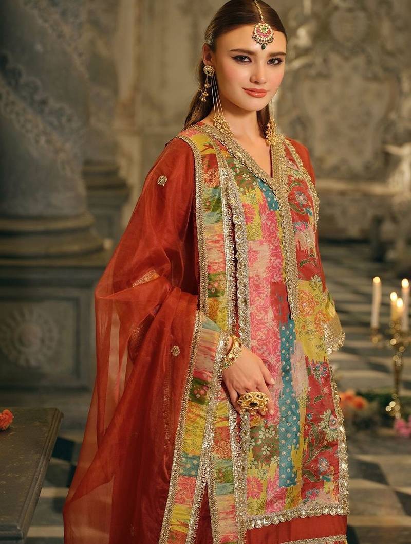 Women Ethnic Motifs Printed Regular Sequinned Kurta with Trousers & With Dupatta