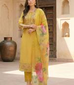 Women Floral Embroidered Regular Thread Work Kurta with Trousers & With Dupatta