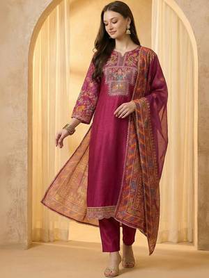Women Ethnic Motifs Embroidered Regular Sequinned Kurta with Trousers & With Dupatta 1