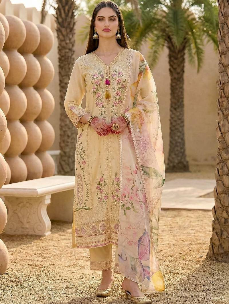 Women Floral Embroidered Regular Thread Work Kurta with Trousers & With Dupatta