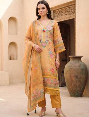 Women Floral Printed Regular Thread Work Linen Kurta with Trousers & With Dupatta 1