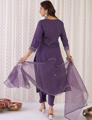 Women Ethnic Motifs Embroidered Regular Thread Work Kurta with Trousers & With Dupatta 4