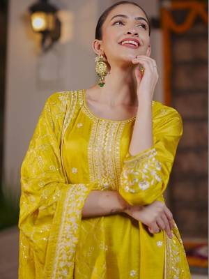 Women Ethnic Motifs Embroidered Regular Sequinned Kurta With Trouser & Dupatta 1