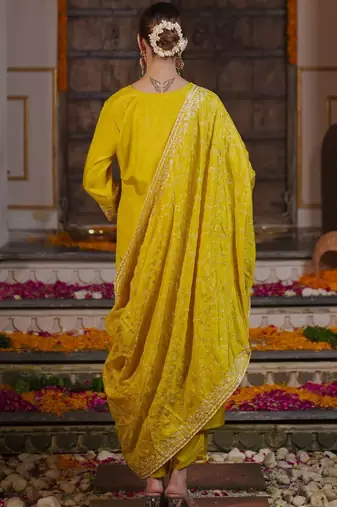 Women Ethnic Motifs Embroidered Regular Sequinned Kurta With Trouser & Dupatta