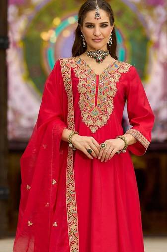 Women Ethnic Motifs Embroidered Regular Thread Work Kurta with Trousers & With Dupatta