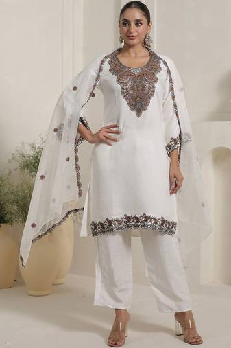 Women Ethnic Motifs Embroidered Regular Thread Work Kurta with Trousers & With Dupatta