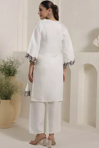 Women Ethnic Motifs Embroidered Regular Thread Work Kurta with Trousers & With Dupatta