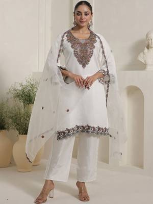 Women Ethnic Motifs Embroidered Regular Thread Work Kurta with Trousers & With Dupatta 4