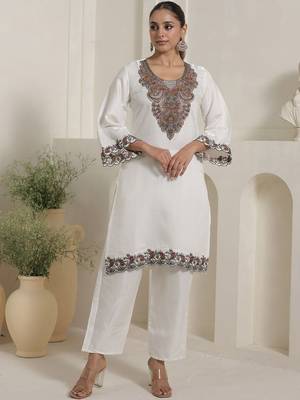 Women Ethnic Motifs Embroidered Regular Thread Work Kurta with Trousers & With Dupatta 5