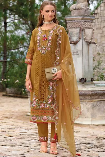 Women Floral Embroidered Regular Thread Work Kurta with Trousers & With Dupatta