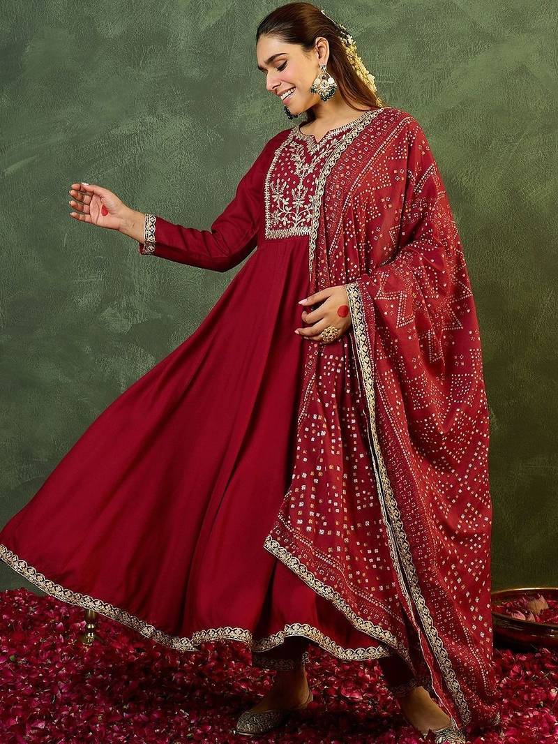 Women Ethnic Motifs Embroidered Panelled Kurta with Trousers & With Dupatta