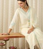 Women Floral Embroidered Regular Thread Work Pure Cotton Kurta with Trousers & With Dupatta