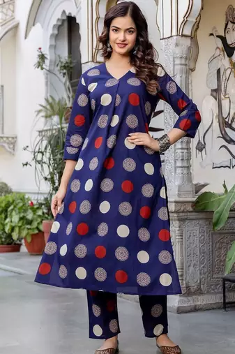 Women Printed Regular Pure Cotton Kurta with Trousers