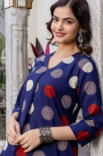 Women Printed Regular Pure Cotton Kurta with Trousers