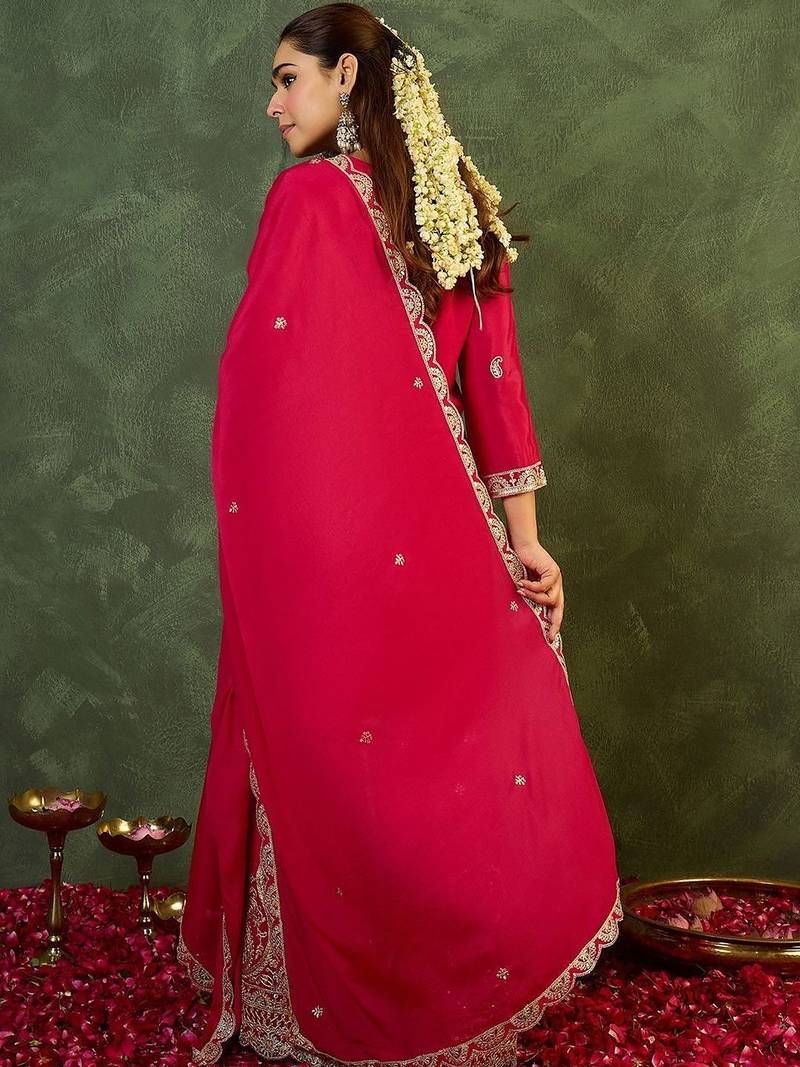 Women Ethnic Motifs Embroidered Regular Kurta with Sharara & With Dupatta