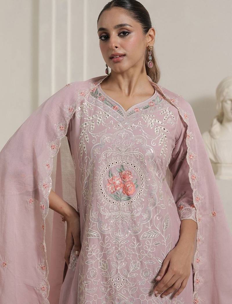 Women Floral Embroidered Regular Thread Work Pure Cotton Kurta with Trousers & With Dupatta