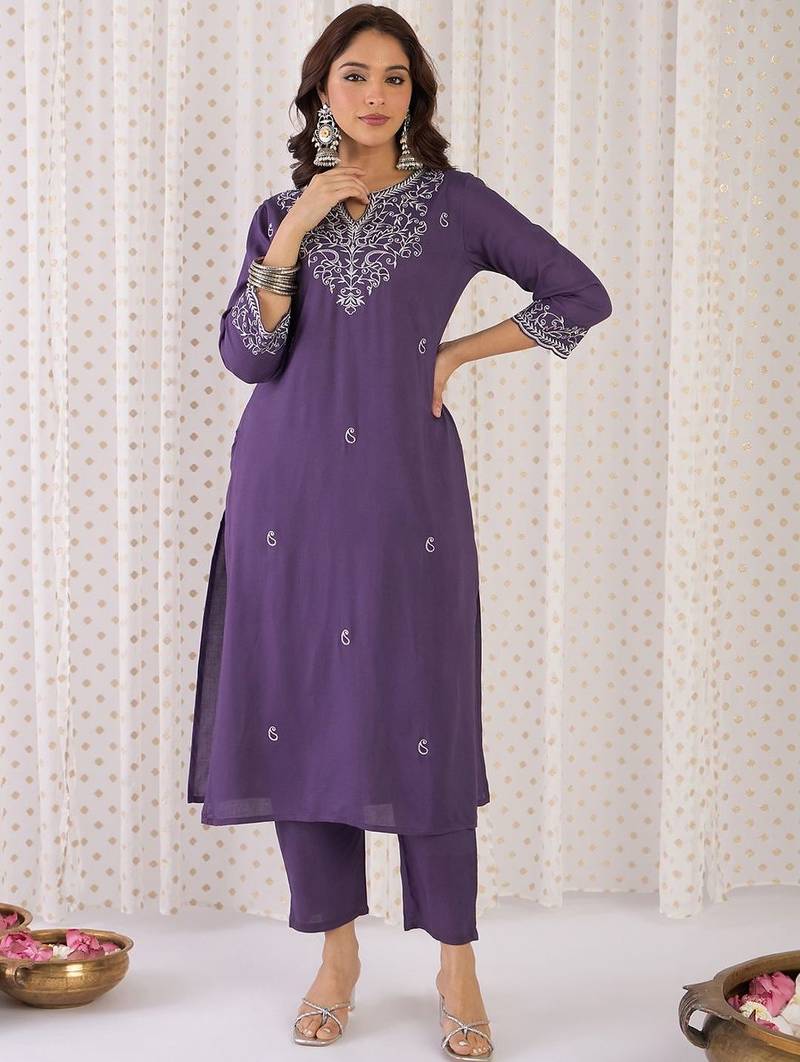 Women Ethnic Motifs Embroidered Regular Thread Work Kurta with Trousers & With Dupatta