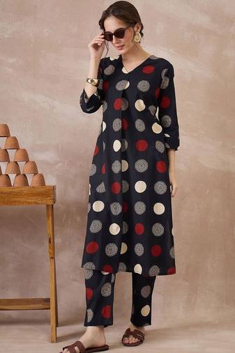 Women Printed Regular  Cotton Kurta with Trousers
