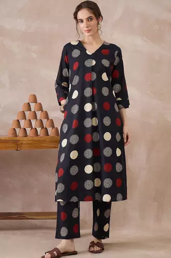 Women Printed Regular Pure Cotton Kurta with Trousers